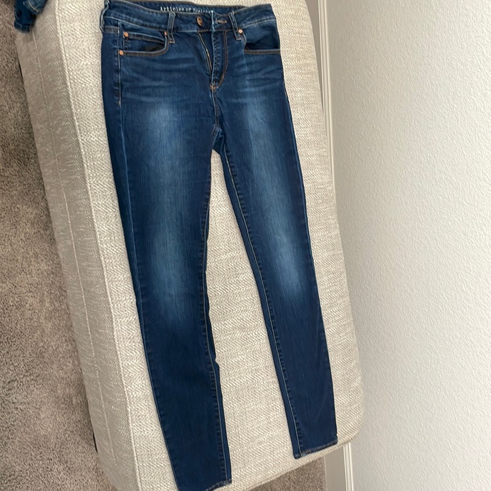 Articles is Society Jeans